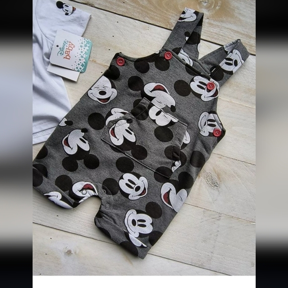 NWT Disney Baby Mickey Mouse Overalls Shorts And SS Shirt 2pc Set Size 3 Months - Picture 4 of 5